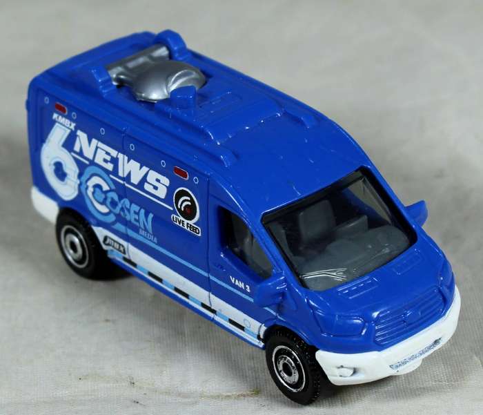 Matchbox - '14 Ford Transport News Van