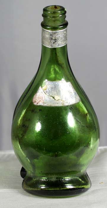 Empty liquor bottles - Brescia - Twin bottle