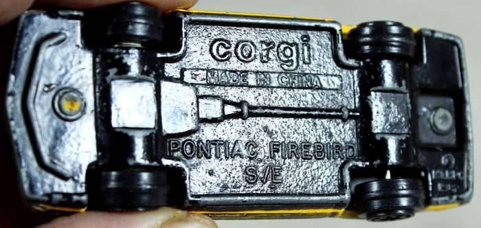 Corgi - Pontiac Firebird