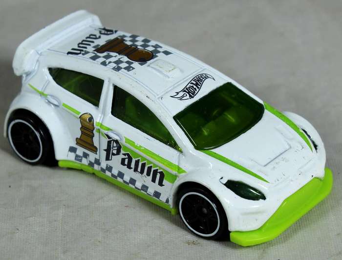 Hotwheels - '12 Ford Fiesta - Check mate series