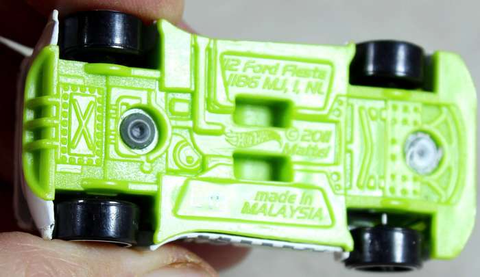 Hotwheels - '12 Ford Fiesta - Check mate series