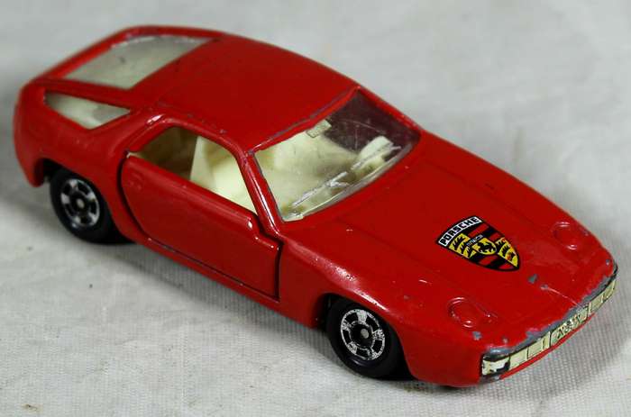 Tomica - 1978 Porsche 928