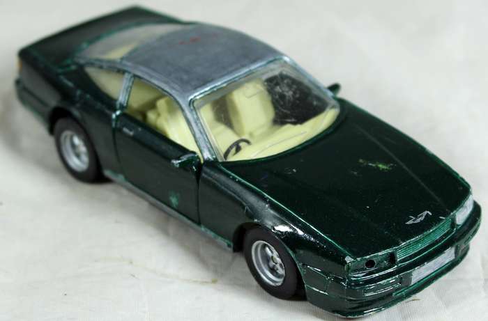 MC toy - Aston Martin Virage