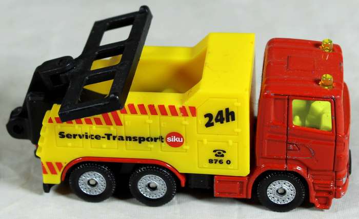 SIKU - tow truck