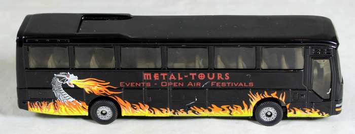 SIKU - MAN couch - metal tours