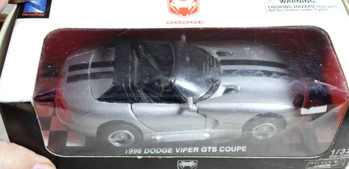 NewRay - 1996 Dodge Viper GTS Coupe