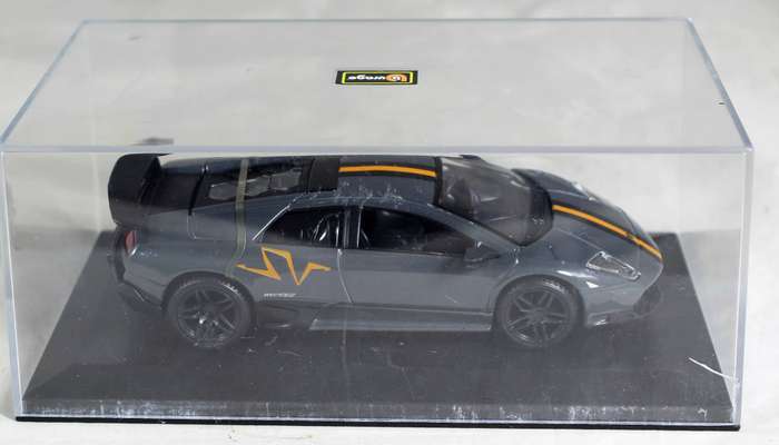 Burago - Murcielago LP670-4 SV (Limited Chinese Edition)