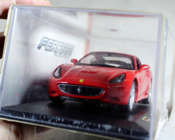 Burago - Ferrari California