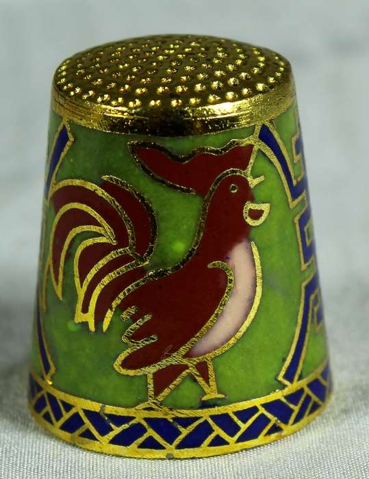 Cloisonne enameled thimble - cockrel