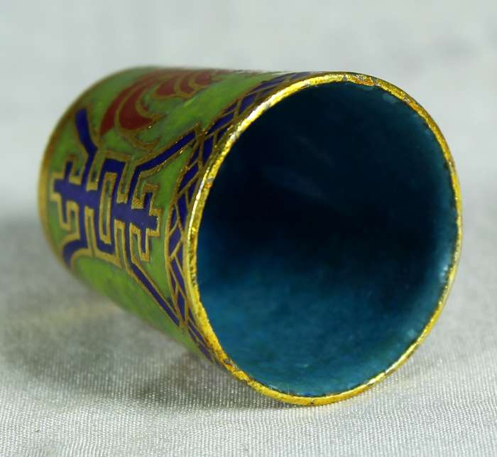 Cloisonne enameled thimble - cockrel