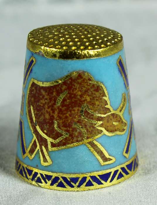 Cloisonne enameled thimble - bull