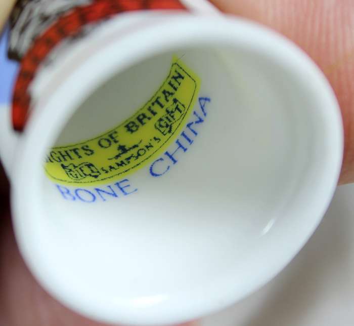 Bone China thimble - Moffat