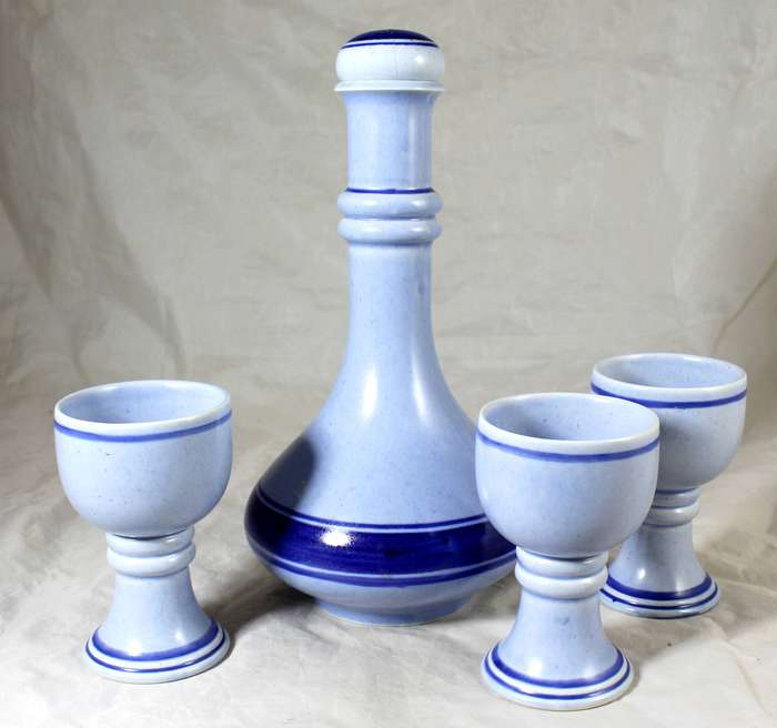 Drostdy stoneware decanter and cups