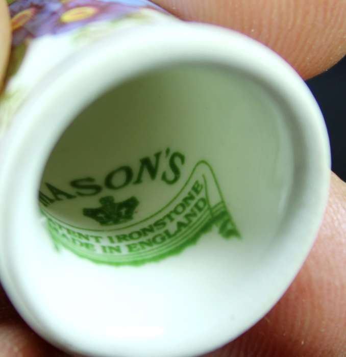 Porcelain Thimble - Masons - Flowers