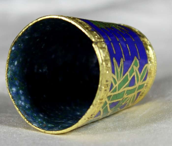Cloisonne Thimble - Embossed Panda