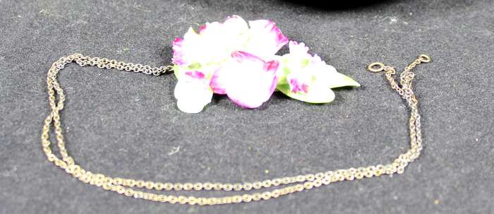 Costume Jewelry - Royal Crown Derby Look Pendant