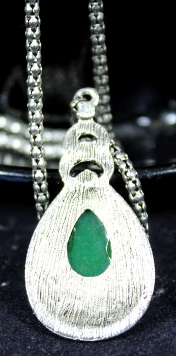 Costume Jewelry - Vintage Necklace with Semi-Precious Stone