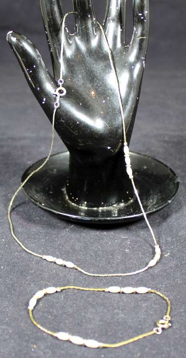 costume jewelry - very delicate necklace & bracelet with pearl beads