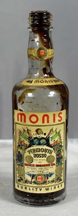 Mini Liquor Bottle - Monis Vermouth