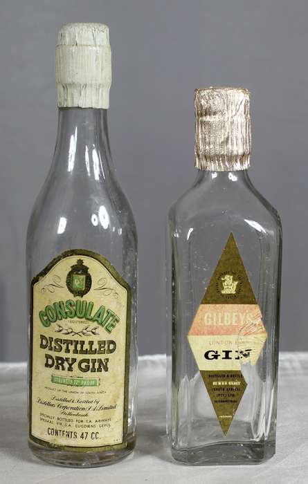 Mini liquor bottles - Pair of liqueur bottled - Consolate & Gilbey's gin