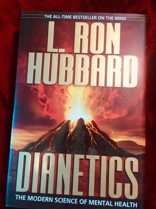 Dianetics: The Evolution of a Science - L Ron Hubbard (2007 Hardcover) LIKE NEW