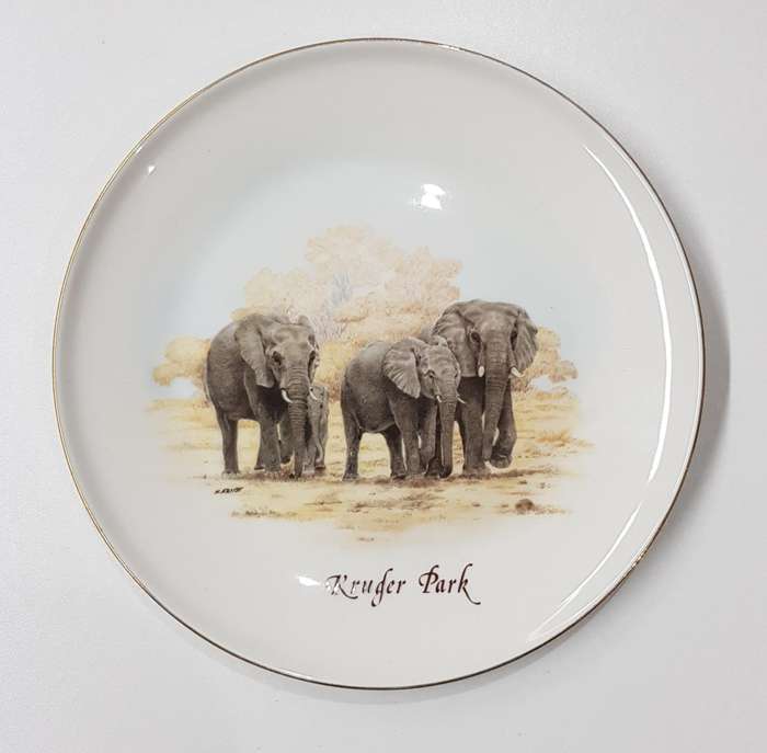 Vintage Kruger National Park souvenir ceramic plate by Constantia Fine China. Ceramic display plate