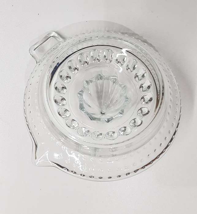 Glass hand juicing dish - small.