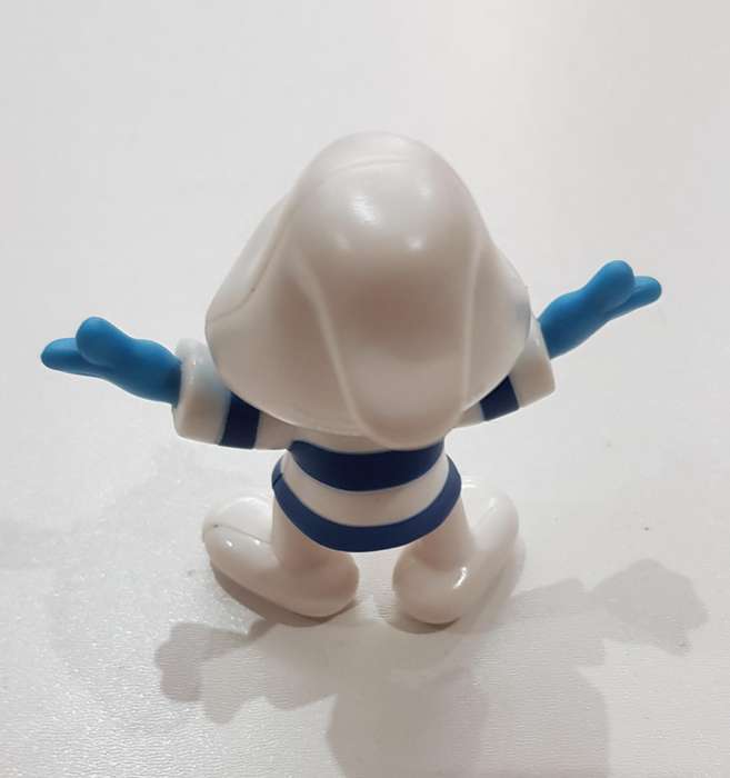 Smurfs  2018 McDonalds Blue Buddies Happy Meal Smurf. Peyo 2018 made for McDonalds.