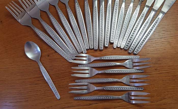 Cutlery Set  24 piece