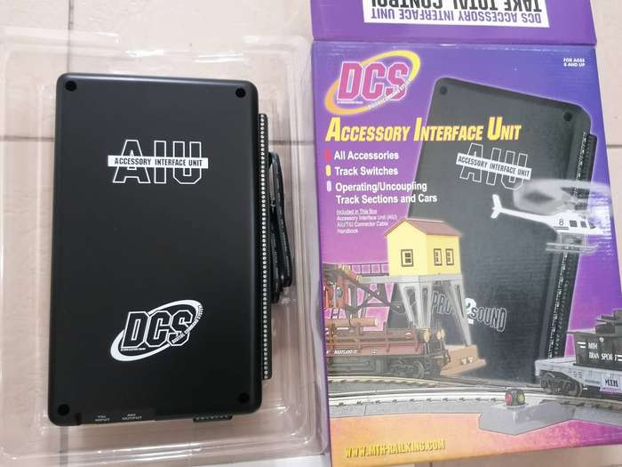 HO Trains MTH DCS ACCESSORY INTERFACE UNIT AND CONTROLLER Bundle