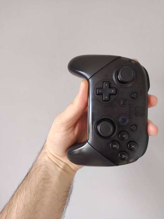 Nintendo Switch pro Controller -Excellent Condition
