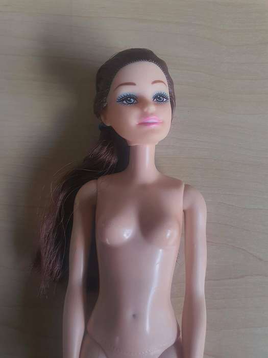 2015 Mattel 1186 MJ 1 NL Barbie Doll Brown hair