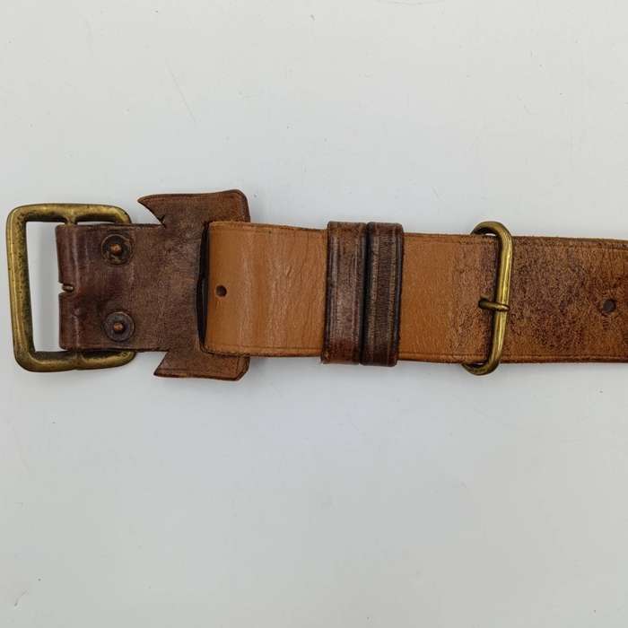 Vintage leather belt with ammo pouch - unusual shape