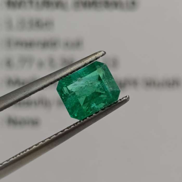 Natural Emerald of 1.12 carat Emerald cut slight blueish green with Gemlab certificate