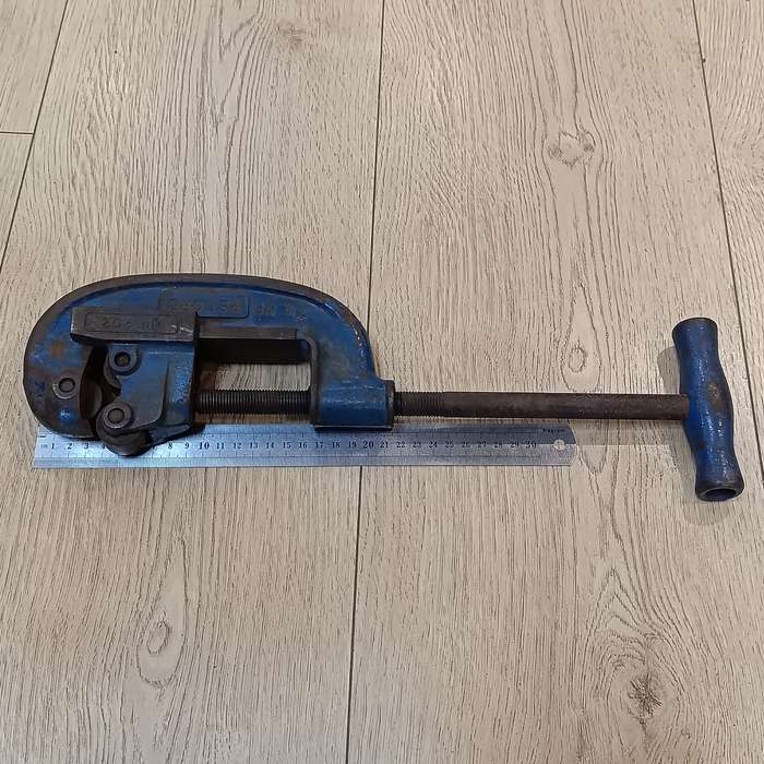 Vintage Record No 200 pipe cutter