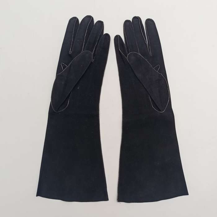 Vintage women's gloves - black colour (as new)