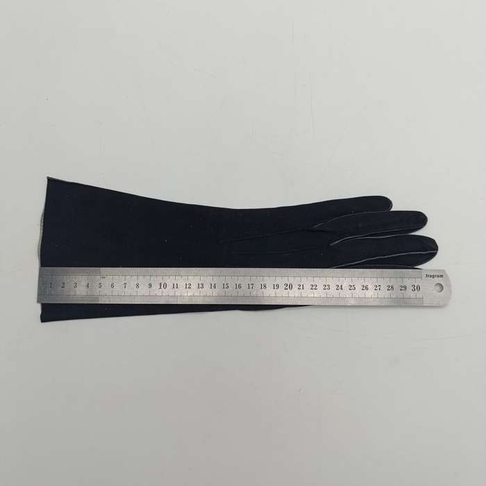 Vintage women's gloves - black colour (as new)