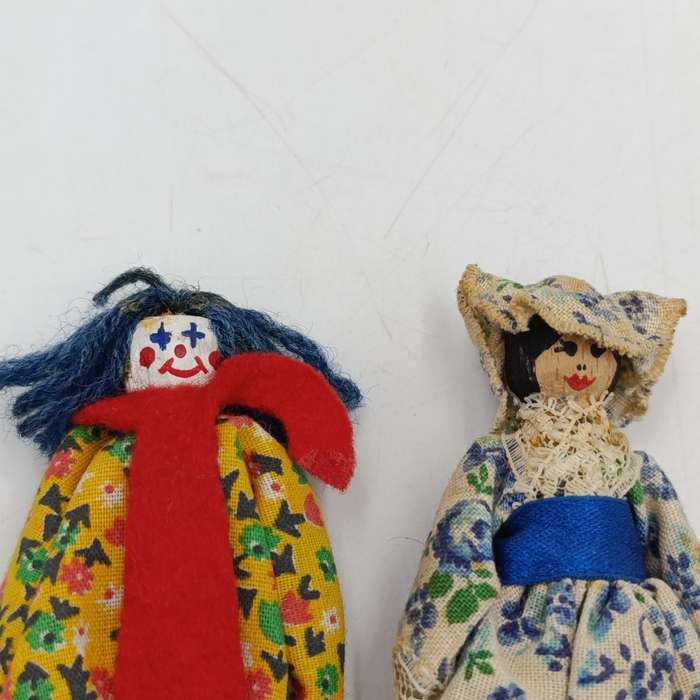 Pair of vintage clothes Peg dolls