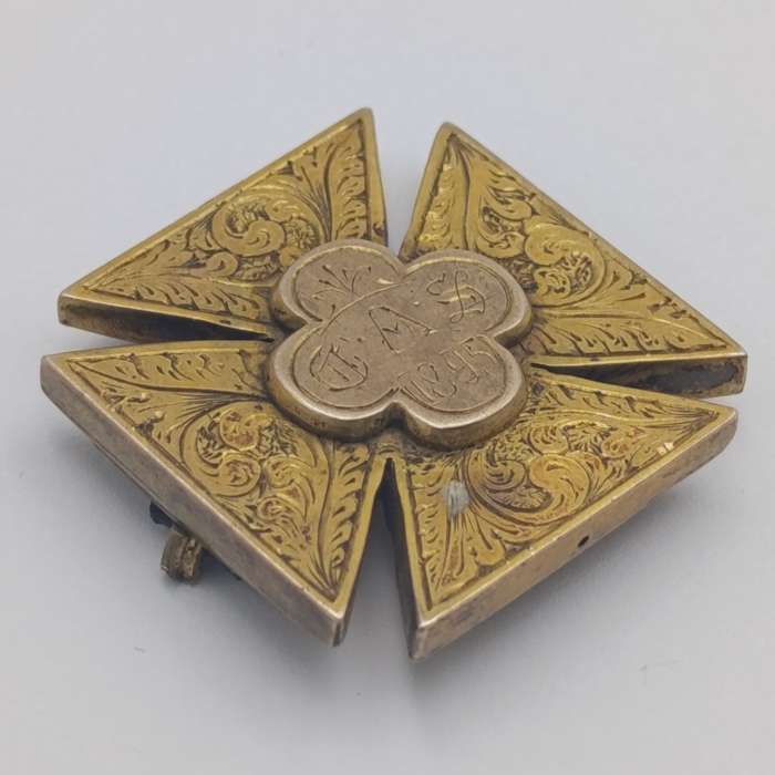 Brooch with Gold inscribed Elliott medal to J. Arnold "CAS 1895"
