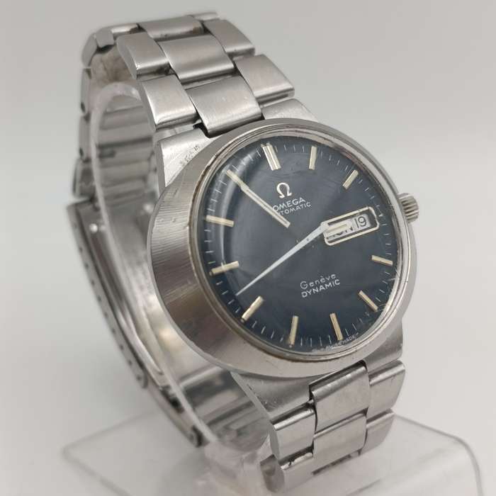 Vintage Omega Automatic Geneve day/date mens watch with blue dial - working