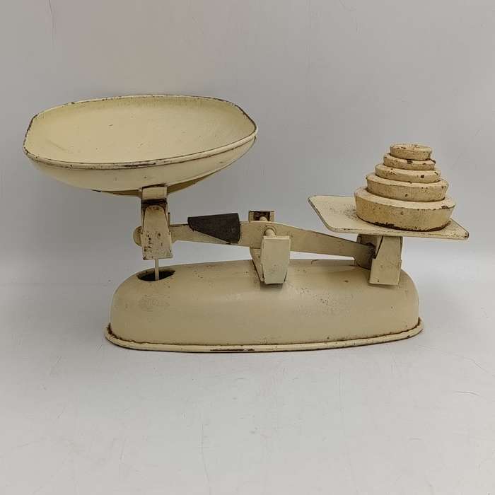 Vintage Harper balancing scale with weights
