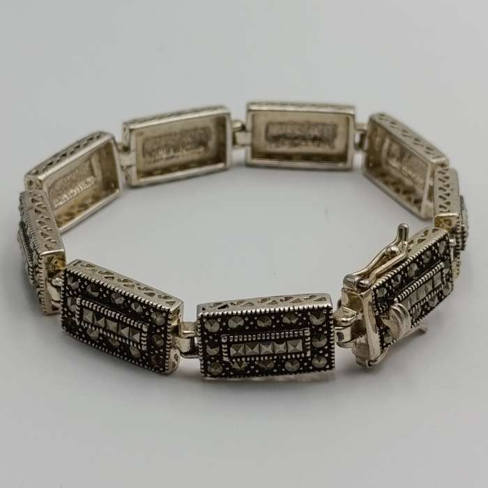 Vintage sterling silver Marcasite bracelet - some stones missing - length 19cm