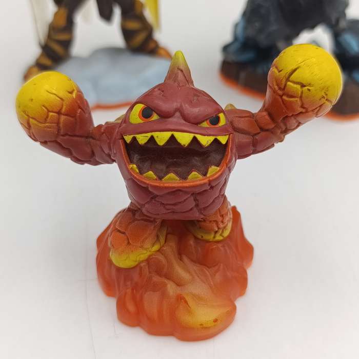 Lot of 3 Activision Skylanders action figurines