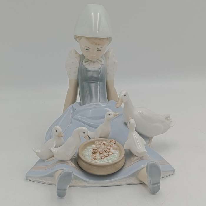 Lladro  Daisa 1979 My Hungry Brood girl feeding ducks figurine - no box