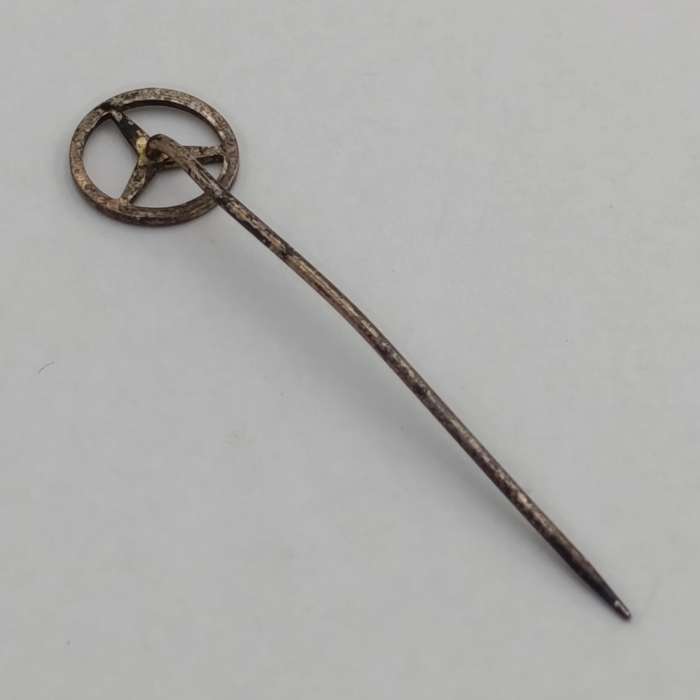 Vintage silver Mercedes-Benz stick pin badge