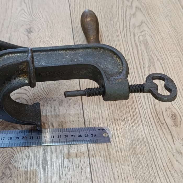 Vintage Alexanderwerk No. 20 meat mincer - no blade