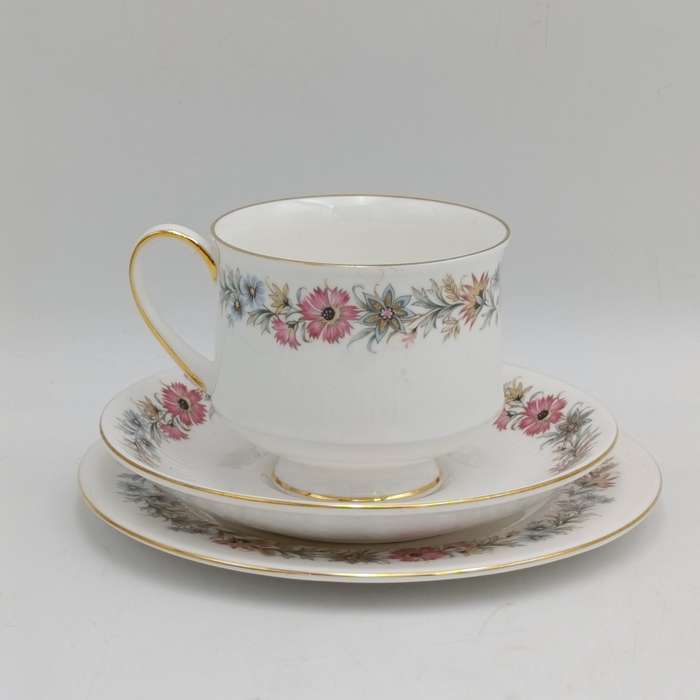 Vintage Paragon Belinda porcelain trio