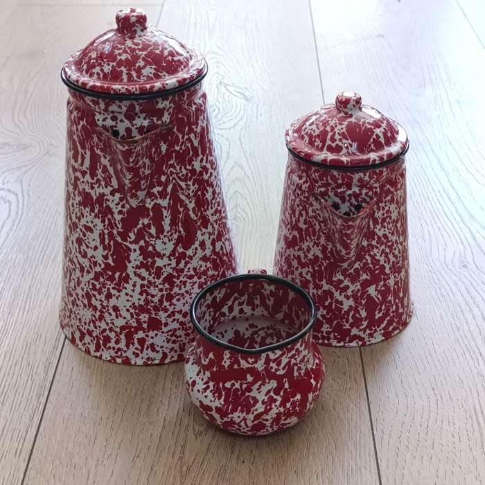 Large collection of vintage enamelware - 9 pieces