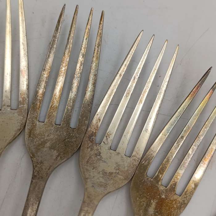 Vintage set of 12 Pak-Alam silverplated forks