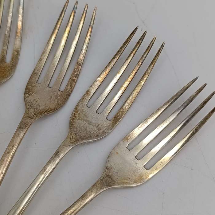 Vintage set of 12 Pak-Alam silverplated forks